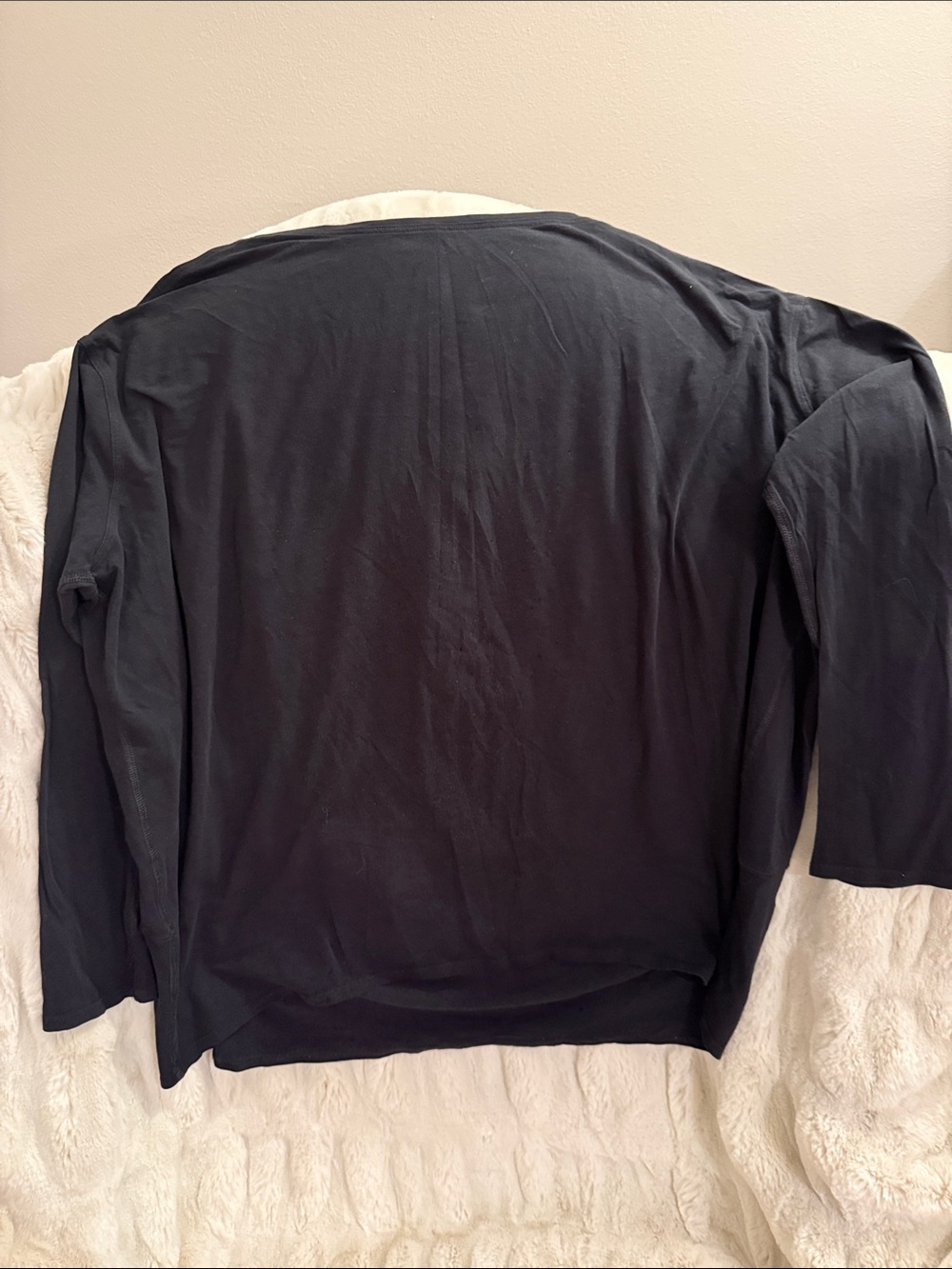Lululemon womens Black Long-Sleeve Shirt